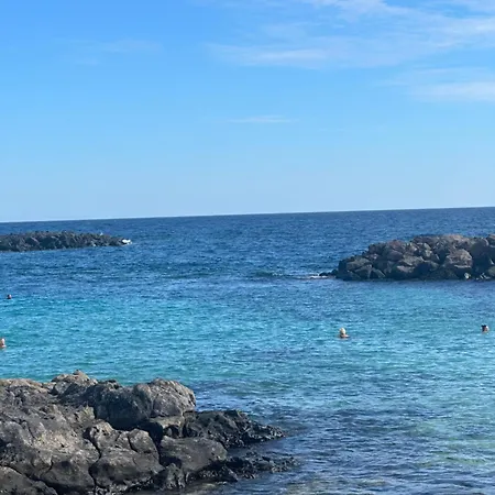 Luxury Canarian With Large Pool In Costa Teguise Apartment *