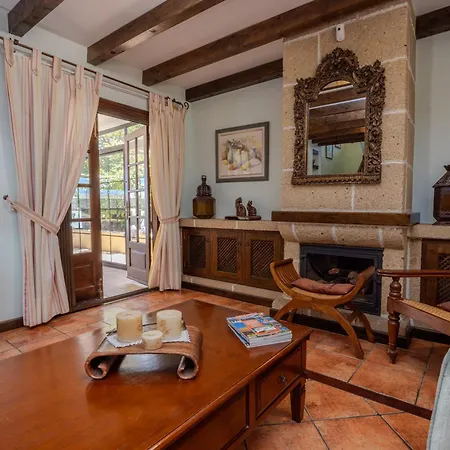 Apartment Luxury Canarian With Large Pool In Costa Teguise Teguise (Lanzarote)